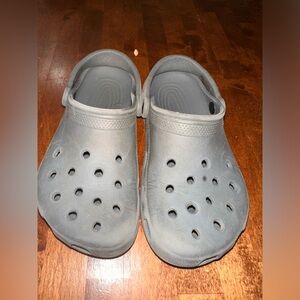 Unisex size 4/6 crocs